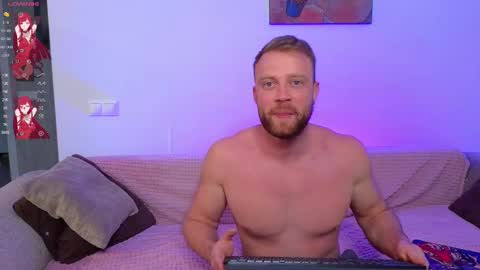 Snapshot of miamax88 chatting on 03/01/25, 07:08 BestMarriedCouple online show from 03/01/25, 07:08