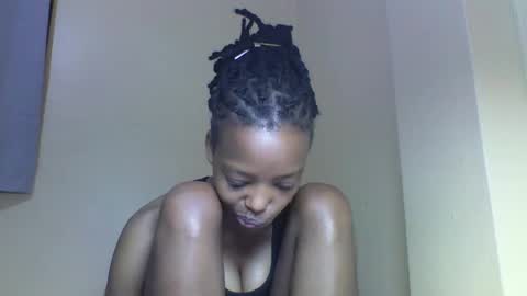 Muffin online show from 11/23/25, 01:38