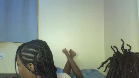 Muffin online show from 12/18/25, 12:49