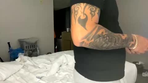 miamiclos1 online show from 01/12/25, 12:12