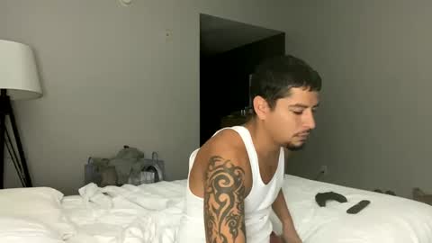 miamiclos1 online show from 01/29/25, 02:21