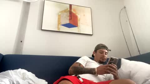 miamiclos1 online show from 01/31/25, 05:53