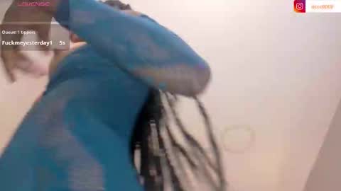 Mia  online show from 03/05/25, 03:29