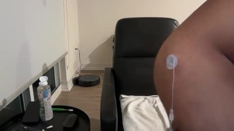 Snapshot of miamifit chatting on 11/03/25, 01:40 miamifit online show from 11/03/25, 01:40