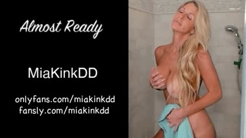 Mia online show from 11/13/25, 03:27