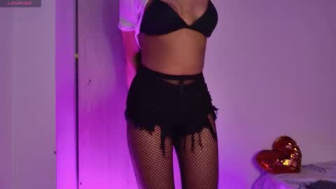 Snapshot of miamiller188 chatting on 11/06/25, 12:33 Mia Miller online show from 11/06/25, 12:33