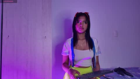 Snapshot of miamiller188 chatting on 11/08/25, 12:00 Mia Miller online show from 11/08/25, 12:00