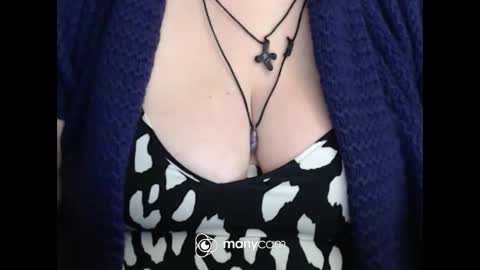 maya online show from 11/12/25, 08:19