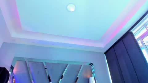 Snapshot of miamirage_ chatting on 10/17/25, 12:52 miamirage_ online show from 10/17/25, 12:52