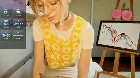 Snapshot of miamooonn chatting on 06/23/26, 01:53 MiaMoon online show from 06/23/26, 01:53