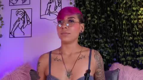 Snapshot of miamorgann chatting on 11/05/25, 02:39 Mia Morgann online show from 11/05/25, 02:39