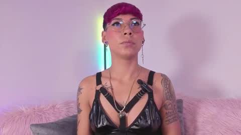 Snapshot of miamorgann chatting on 11/19/25, 01:33 Mia Morgann online show from 11/19/25, 01:33