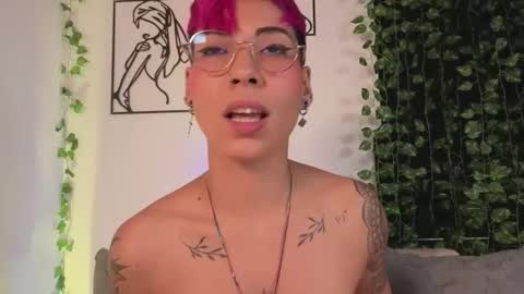 Snapshot of miamorgann chatting on 12/18/25, 03:18 Mia Morgann online show from 12/18/25, 03:18