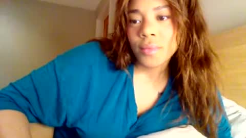 Snapshot of miamuffin8 chatting on 12/08/24, 08:41 MiaMuffn online show from 12/08/24, 08:41