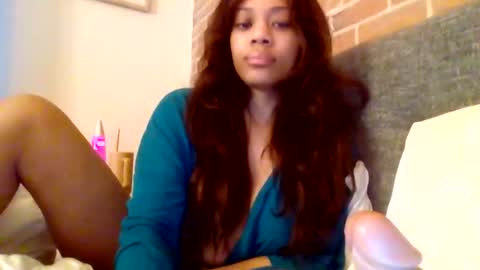 MiaMuffn online show from 04/13/26, 08:03