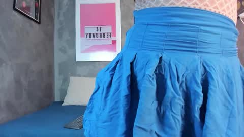 Mia online show from 10/28/25, 08:22