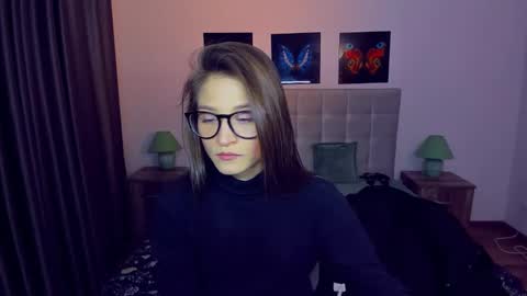 Mia online show from 01/05/25, 09:25