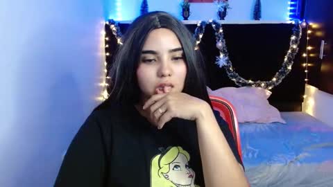 Snapshot of miapeyton chatting on 12/30/24, 04:19 Mia Peyton   online show from 12/30/24, 04:19