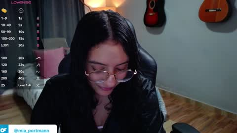 MIAPORTMANN online show from 12/17/24, 08:32