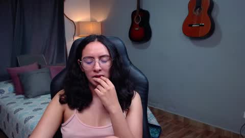 MIAPORTMANN online show from 01/22/25, 03:18