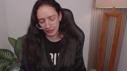 MIAPORTMANN online show from 02/26/26, 02:27