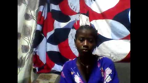 Snapshot of miarche chatting on 11/15/25, 11:40 miarche online show from 11/15/25, 11:40