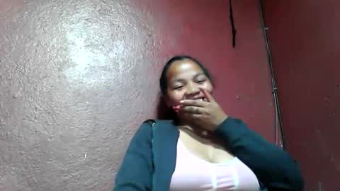 Snapshot of miarii chatting on 09/11/25, 05:35 miarii online show from 09/11/25, 05:35