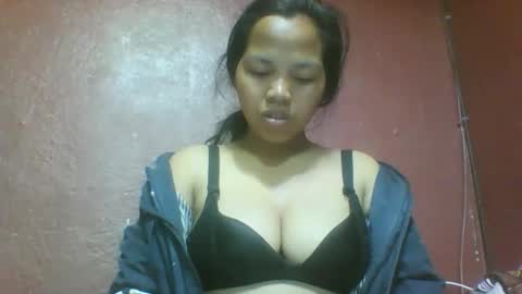 Snapshot of miarii chatting on 09/22/25, 04:58 miarii online show from 09/22/25, 04:58