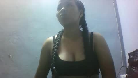 Snapshot of miarii chatting on 09/22/25, 05:59 miarii online show from 09/22/25, 05:59