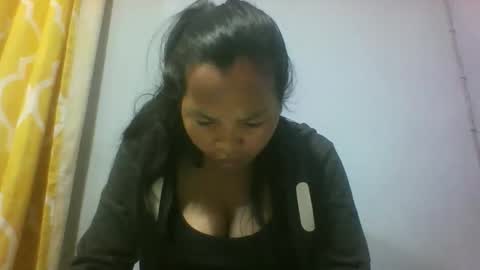 Snapshot of miarii chatting on 09/24/25, 08:12 miarii online show from 09/24/25, 08:12