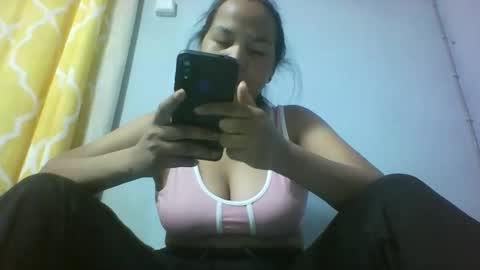 Snapshot of miarii chatting on 09/27/25, 09:36 miarii online show from 09/27/25, 09:36