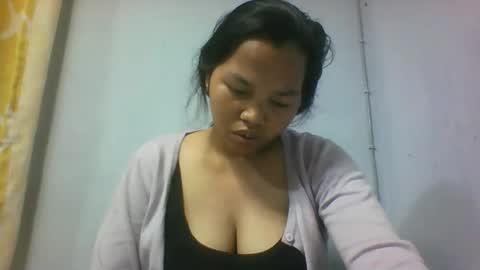 Snapshot of miarii chatting on 10/11/25, 05:17 miarii online show from 10/11/25, 05:17