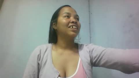 Snapshot of miarii chatting on 10/12/25, 06:23 miarii online show from 10/12/25, 06:23