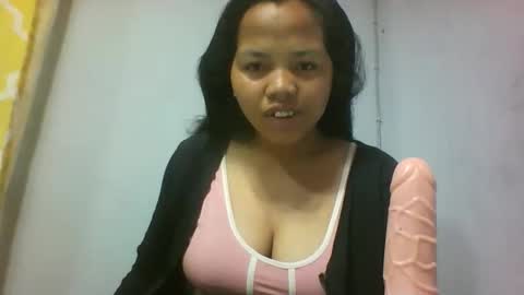 Snapshot of miarii chatting on 10/15/25, 04:34 miarii online show from 10/15/25, 04:34