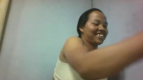 Snapshot of miarii chatting on 10/19/25, 05:13 miarii online show from 10/19/25, 05:13