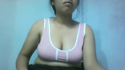 Snapshot of miarii chatting on 10/24/25, 10:00 miarii online show from 10/24/25, 10:00