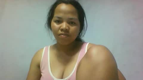 Snapshot of miarii chatting on 10/25/25, 02:56 miarii online show from 10/25/25, 02:56