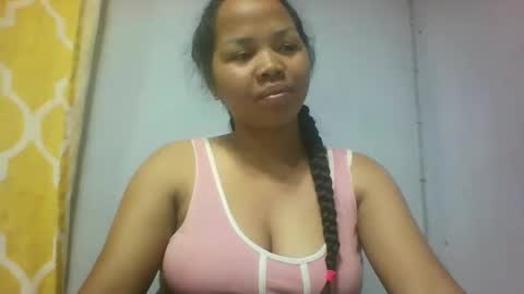 Snapshot of miarii chatting on 11/06/25, 04:41 miarii online show from 11/06/25, 04:41