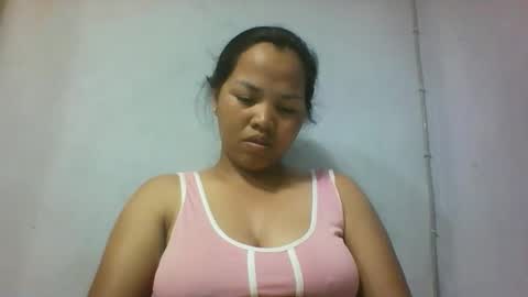 Snapshot of miarii chatting on 11/22/25, 04:17 miarii online show from 11/22/25, 04:17