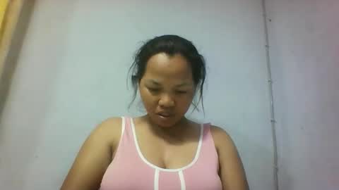 Snapshot of miarii chatting on 11/23/25, 04:23 miarii online show from 11/23/25, 04:23