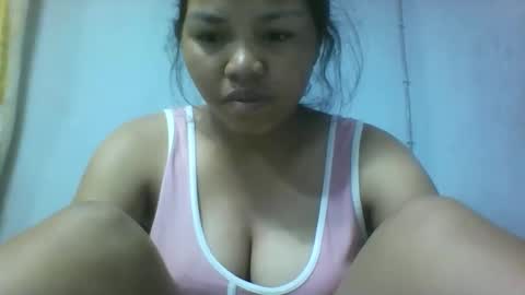 Snapshot of miarii chatting on 11/26/25, 05:03 miarii online show from 11/26/25, 05:03