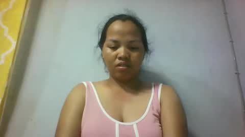 Snapshot of miarii chatting on 11/27/25, 05:37 miarii online show from 11/27/25, 05:37