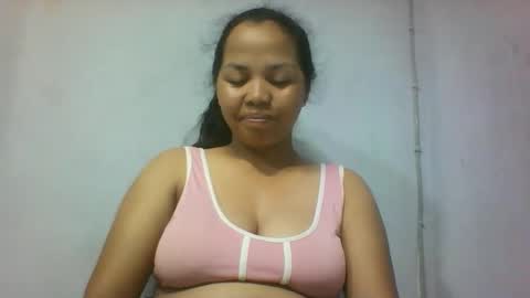 Snapshot of miarii chatting on 11/29/25, 06:11 miarii online show from 11/29/25, 06:11