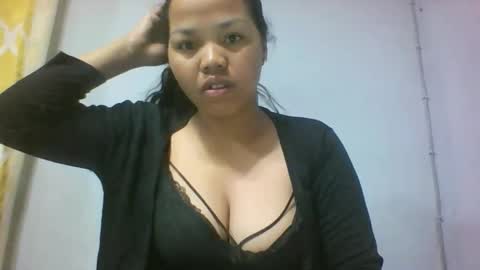 Snapshot of miarii chatting on 12/01/25, 02:16 miarii online show from 12/01/25, 02:16