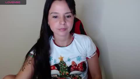 Snapshot of miarobinn_ chatting on 10/04/25, 10:57 miarobinn_ online show from 10/04/25, 10:57
