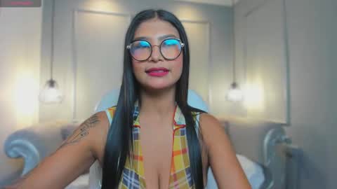 Mia  online show from 03/04/26, 03:01