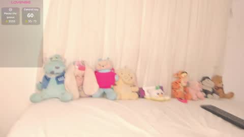 Snapshot of miastart_ chatting on 08/07/26, 07:27 Mia online show from 08/07/26, 07:27