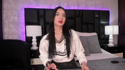 Mia Sweetth online show from 12/27/24, 12:45