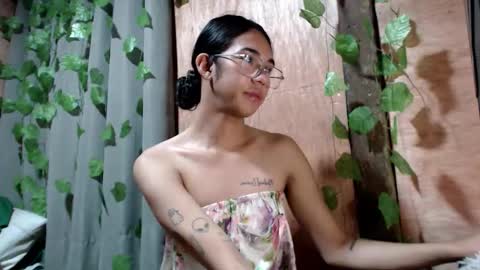 Mia online show from 02/10/26, 06:28