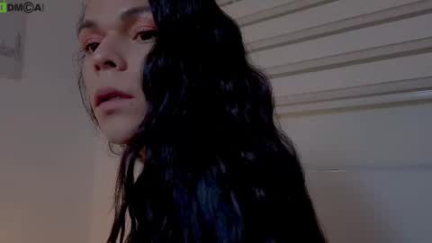 Snapshot of miavero chatting on 11/02/25, 06:32 Mia online show from 11/02/25, 06:32